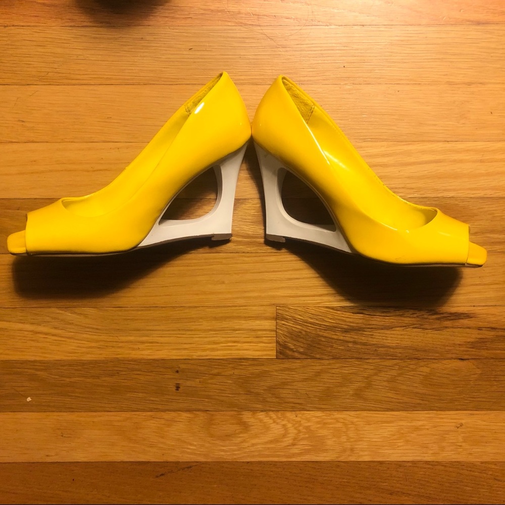 Delicious yellow shoes
